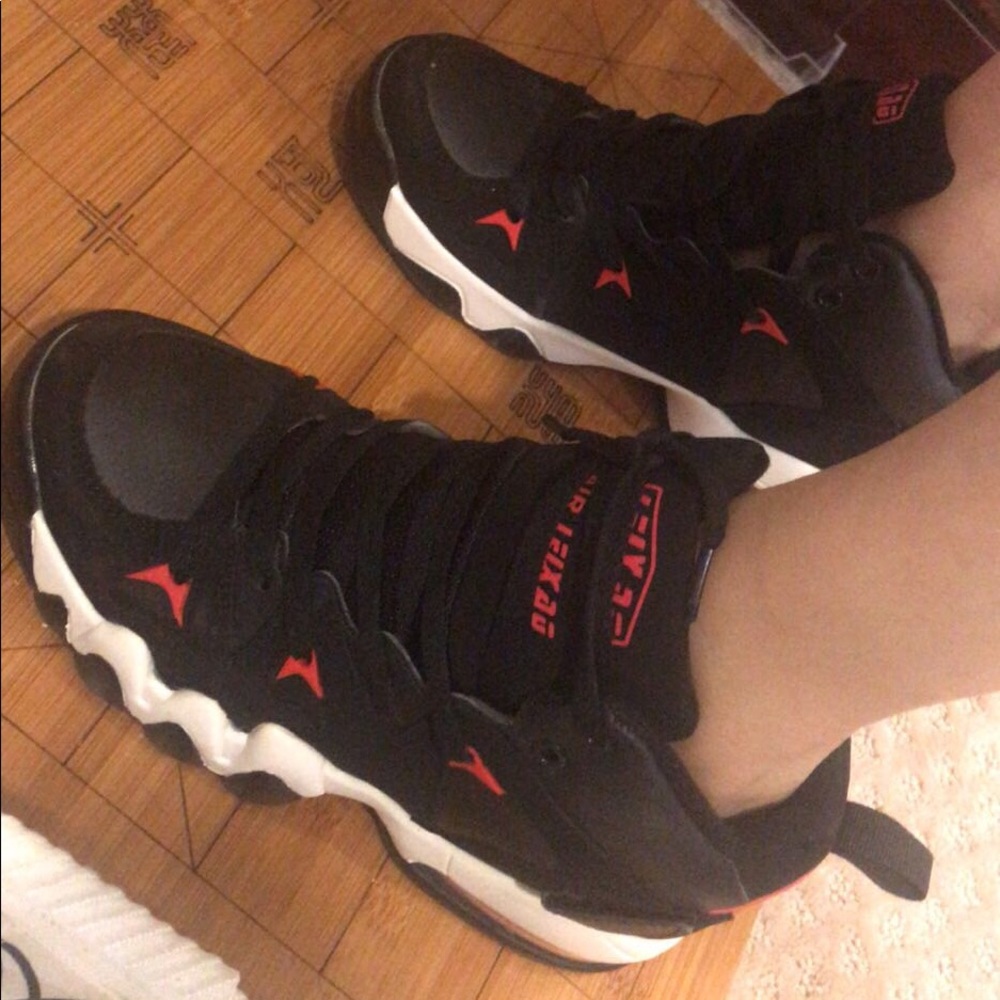 Heel sneakers